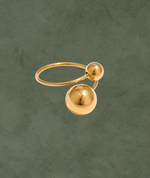 Anillo Ajustable con Bola Dorada