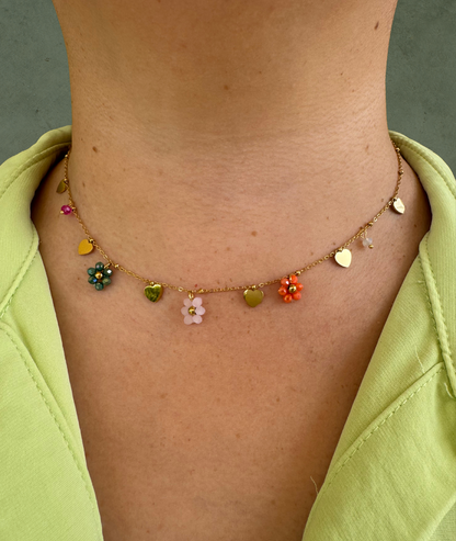 Collar Flor de Cristal en Acero Inoxidable – Brillo Sutil con Toque Artesanal