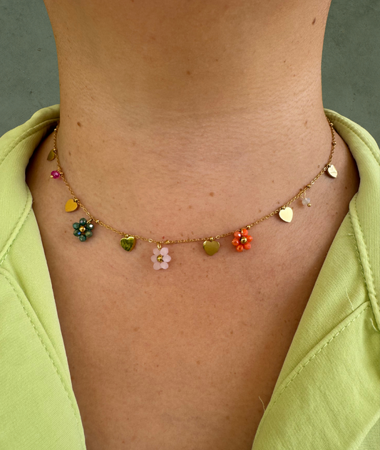 Collar Flor de Cristal en Acero Inoxidable – Brillo Sutil con Toque Artesanal