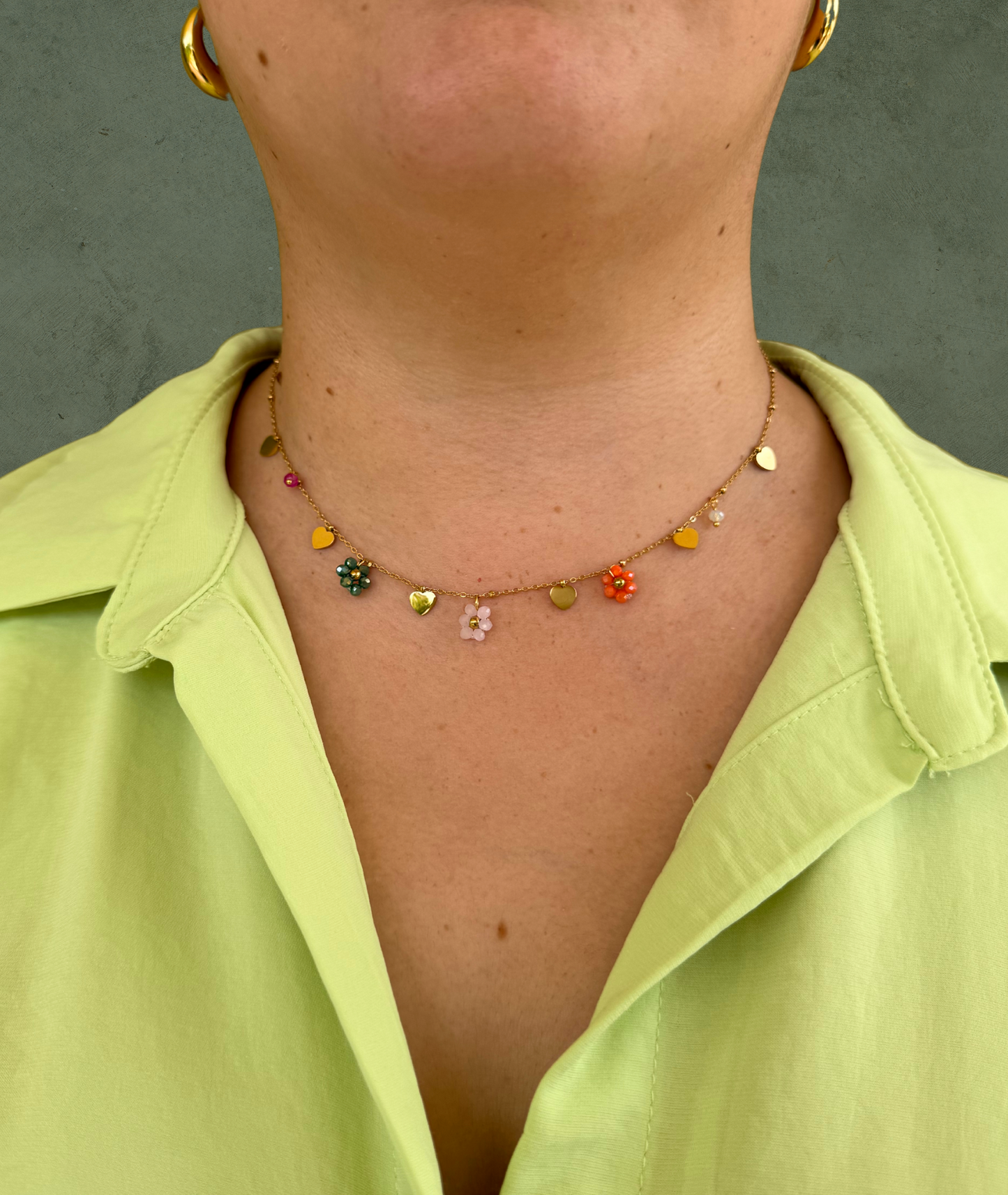 Collar Flor de Cristal en Acero Inoxidable – Brillo Sutil con Toque Artesanal