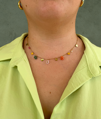 Collar Flor de Cristal en Acero Inoxidable – Brillo Sutil con Toque Artesanal