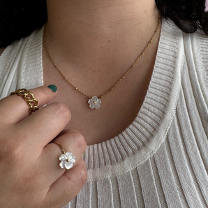 Collar de Flor de Concha