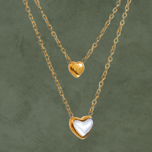 Collar Doble Capa con Colgante de Corazón