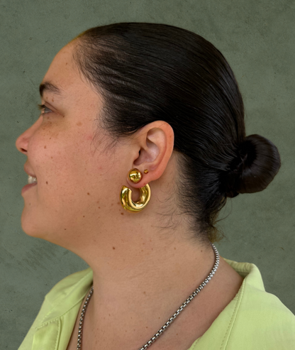 Aretes C-Shape Chunky en Acero Inoxidable – El Toque Atemporal con Personalidad