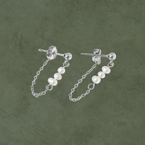 Aretes Colgantes de Perlas en Plateado