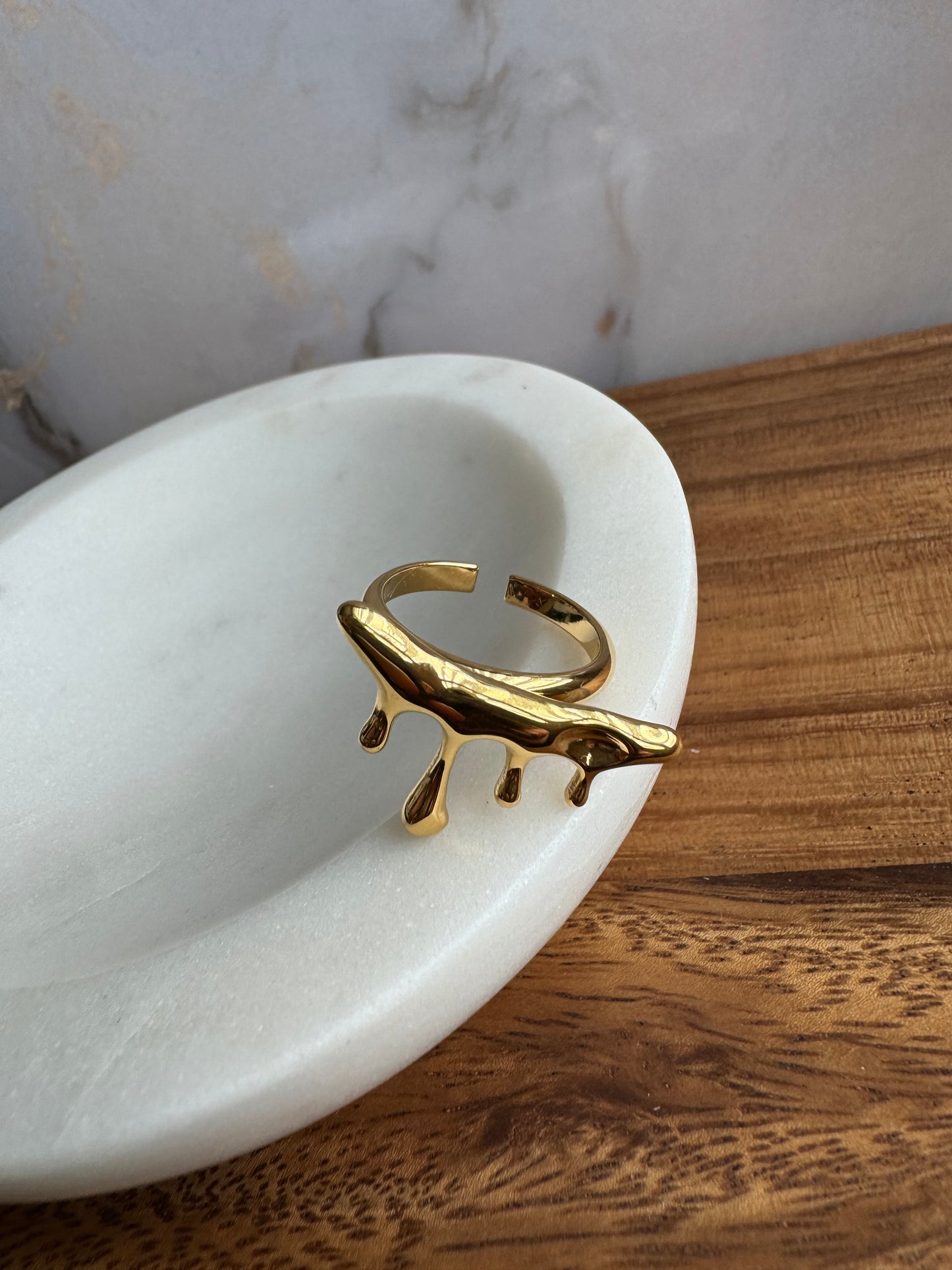 Anillo Abierto en Acero Inoxidable 18K – Estilo Moderno y Resistente al Agua