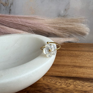 Anillo Abierto de Flor de Concha