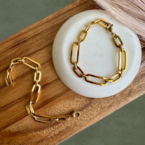 Pulsera Geométrica de Cadena Dorada