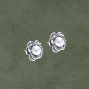 Aretes Flor con Perla en Plata