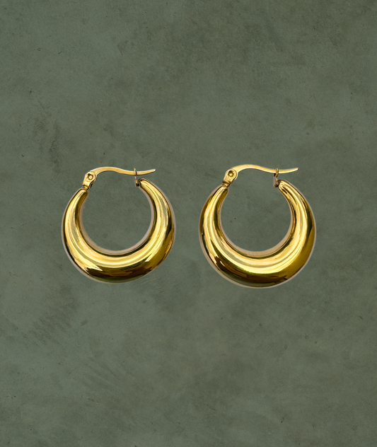 Aretes Geométricos Dorados en Acero Inoxidable – Elegancia con Actitud